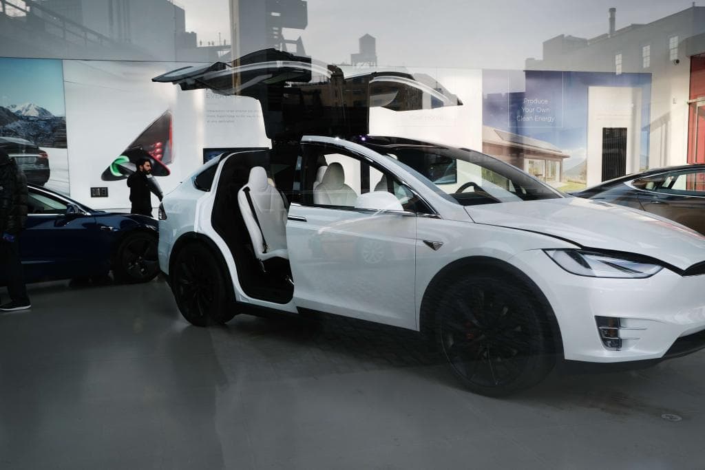 شراء سيارة كهربائية أسوأ من شراء آيفون