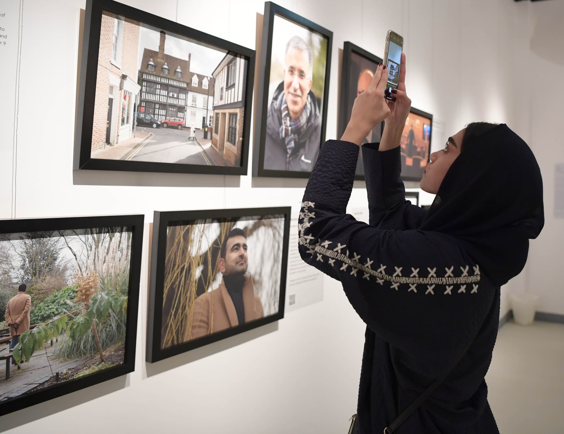 معرض "المكان الذي أسميه الوطن" يزور الرياض وجدة