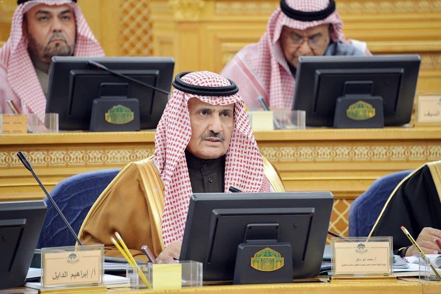 "الشورى" يوافق على تعديل بعض مواد نظام المقيمين المعتمدين