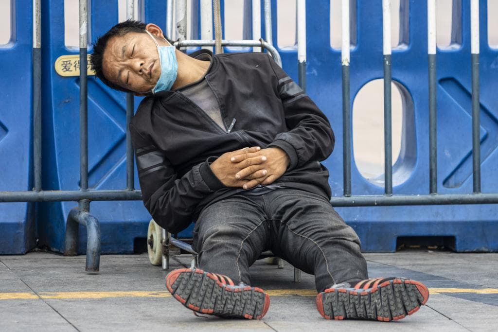 النفط يقفز 3.5 % بفعل انحسار مخاوف "كورونا" وخطط المنتجين في خفض المعروض