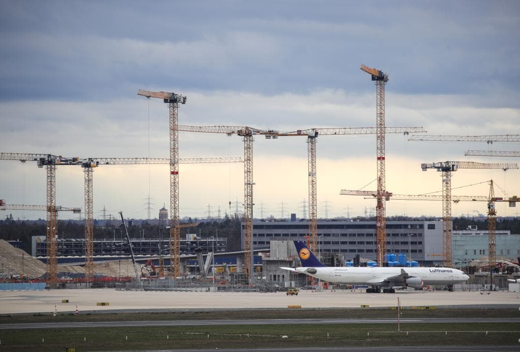 لوفتهانزا تسير 5% فقط من رحلاتها المجدولة حتى 19 إبريل المقبل