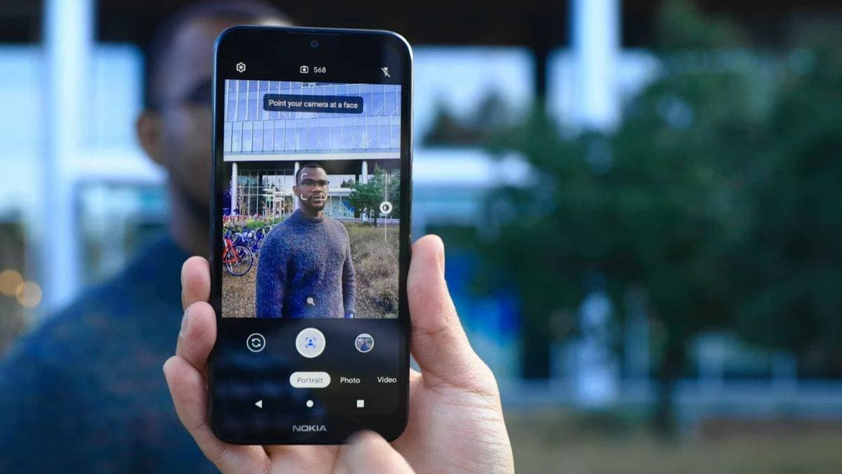 التطبيق يتابع المساحة المتبقية من ذاكرة تخزين الصور والفيديوهات.