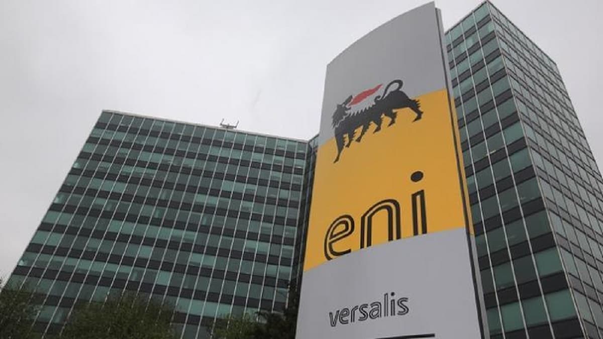 "إيني" تراجع جميع مشاريع الشرق الأوسط