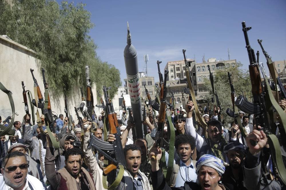 تقرير حقوقي يوثق 105 حالات انتهاك ارتكبتها الميليشيا الحوثية خلال 20 يوما