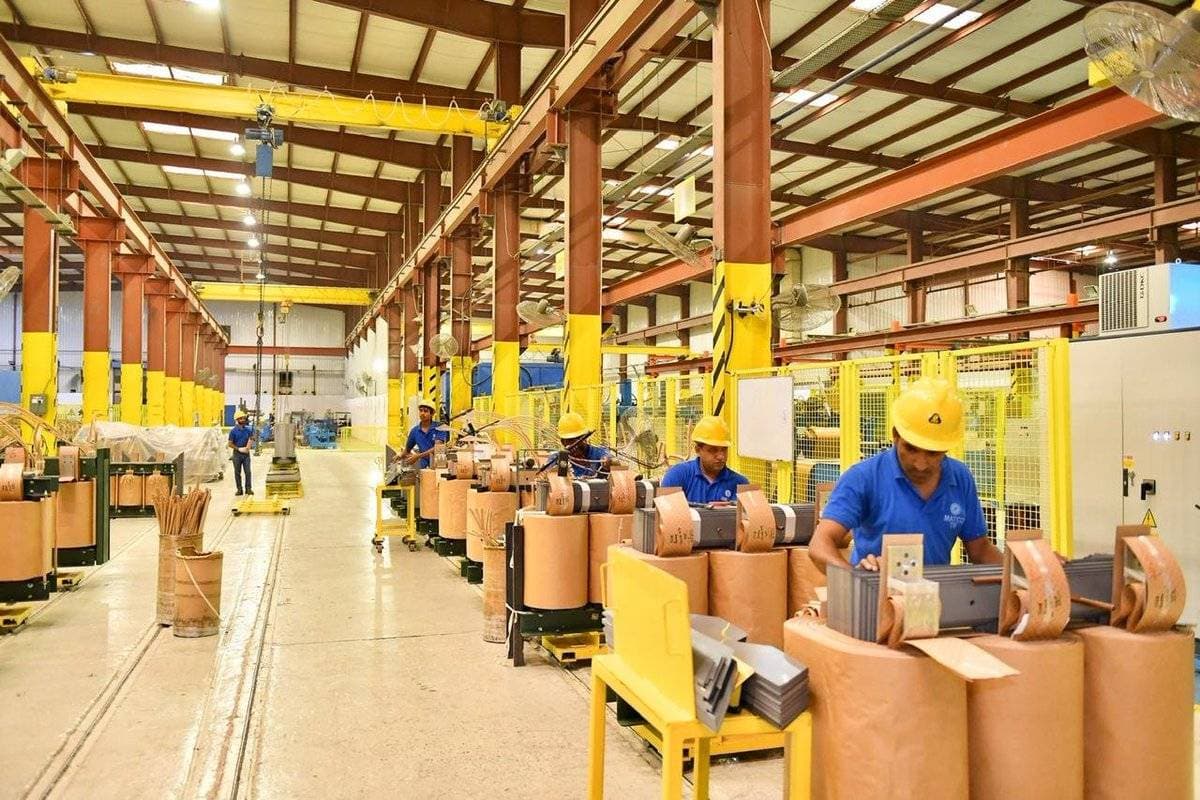 تهدف هيئة المحتوى المحلي إلى زيادة الطاقة الإنتاجية لدى المصنّعين لتأمين الاكتفاء الذاتي من المواد والسلع.