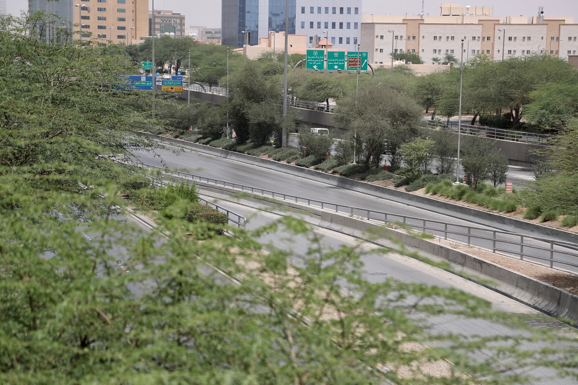 سكان العاصمة يلتزمون بمنع التجول لمدة 24 ساعة