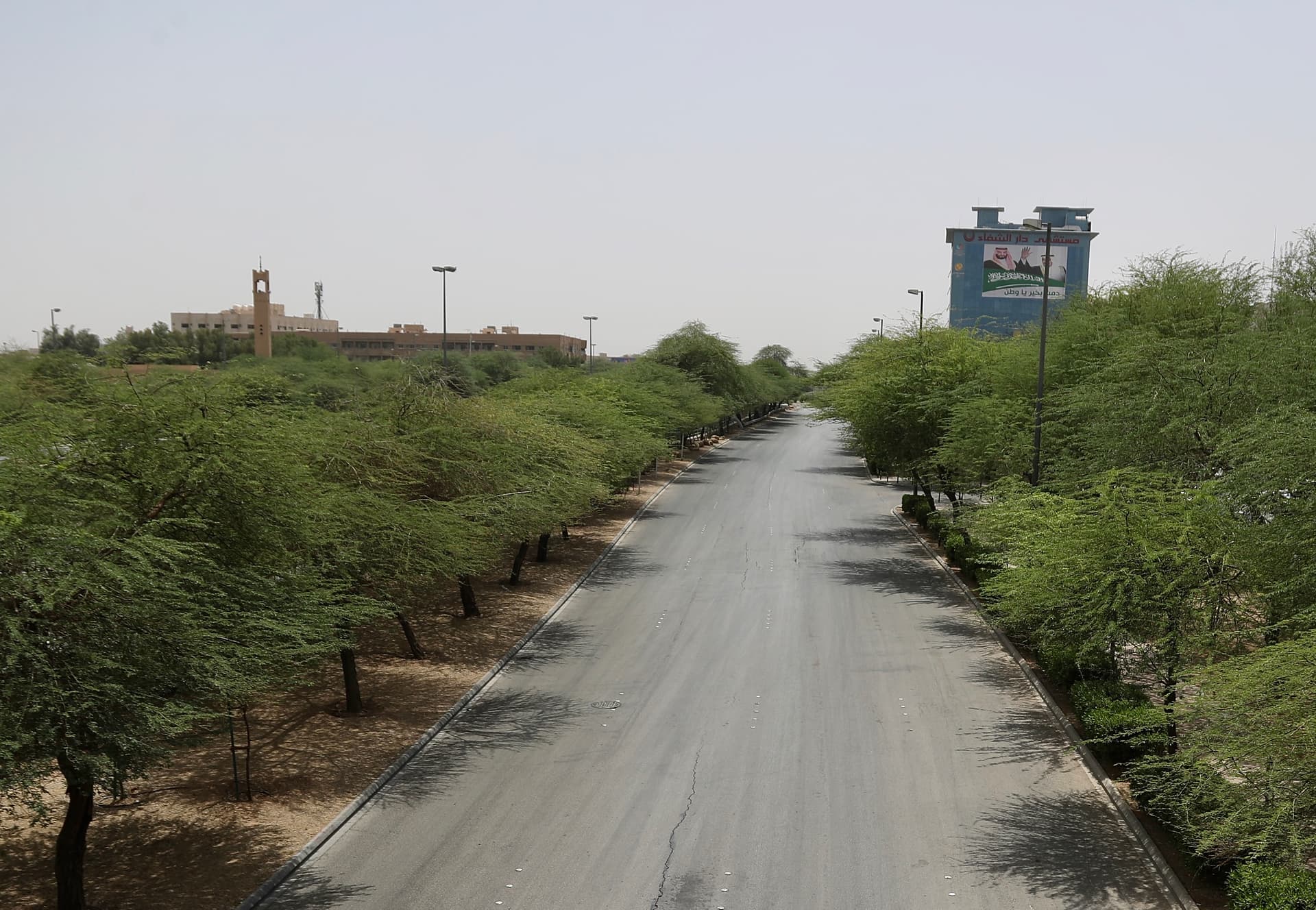 سكان العاصمة يلتزمون بمنع التجول لمدة 24 ساعة