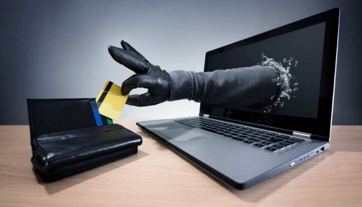 المستهلكون الأمريكيون يخسرون نحو 5 ملايين دولار في عمليات احتيال متعلقة بفيروس كورونا