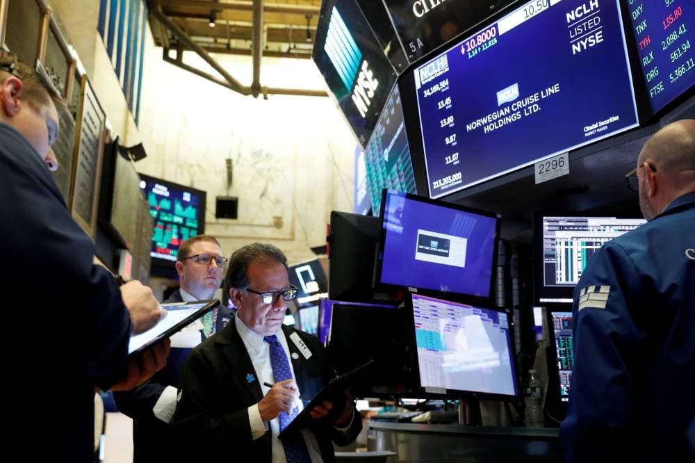 هلع في الأسواق مع التراجع التاريخي لأسعار تعاقدات الخام المرجعي الأمريكي.