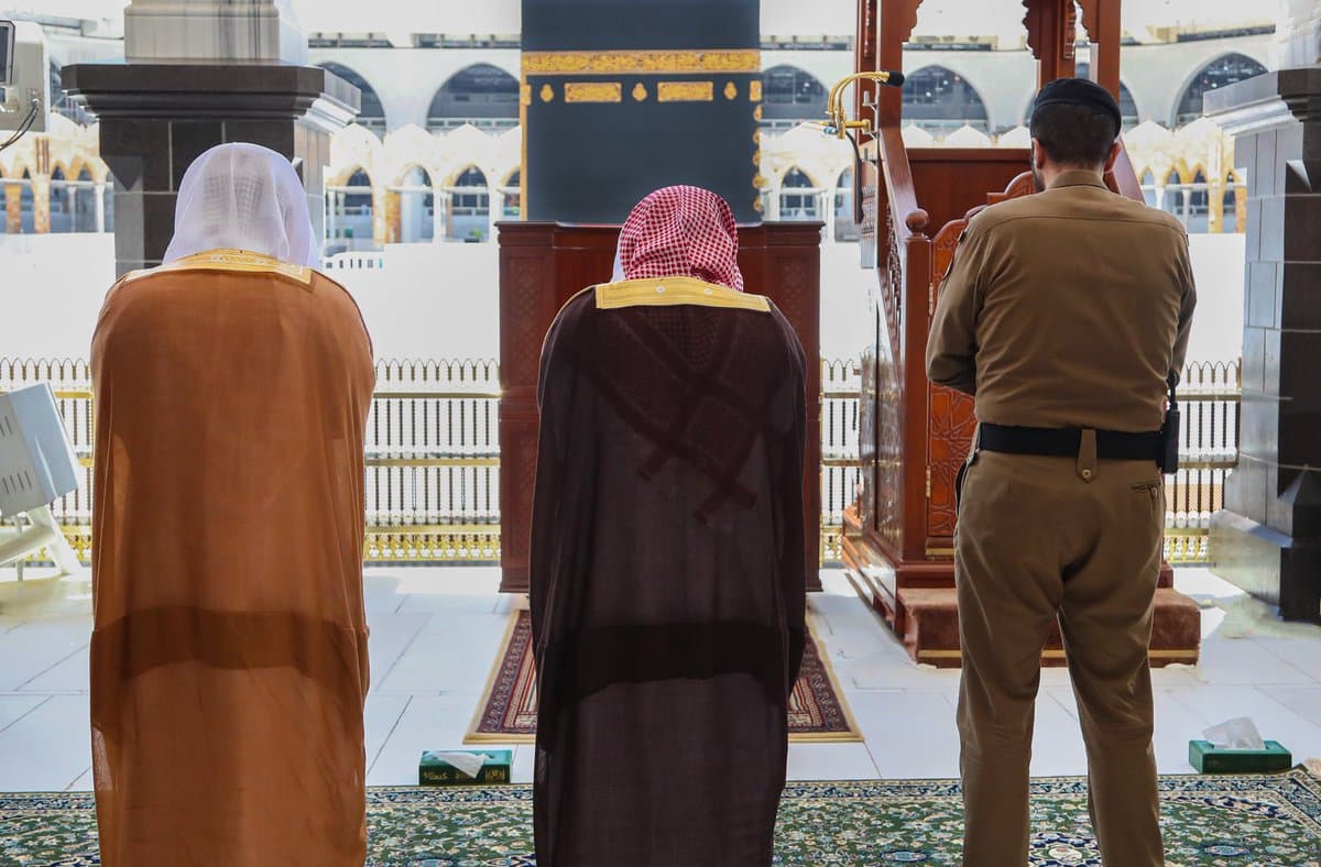 خطيب المسجد الحرام : الناس استشعروا في هذه الجائحة أصول النعم الثلاثة