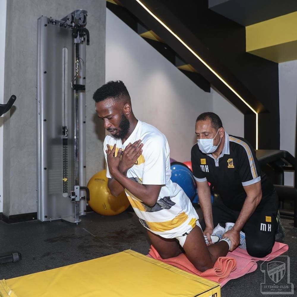 المولد في تدريب لياقي صباحي. مركز الاتحاد الإعلامي