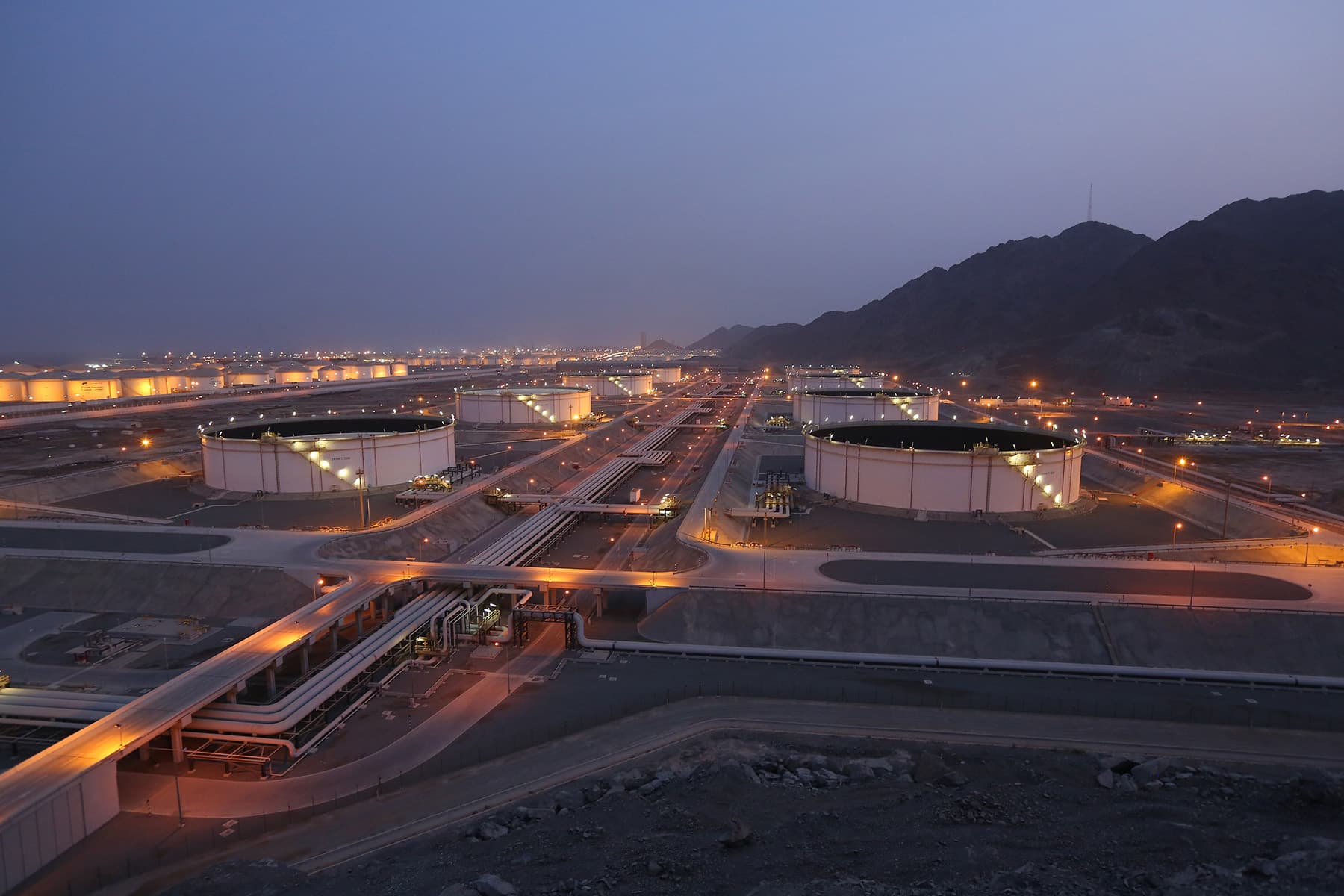 "أدنوك" تنوي إغلاق حقل باب النفطي لإجراء صيانة نهاية يونيو