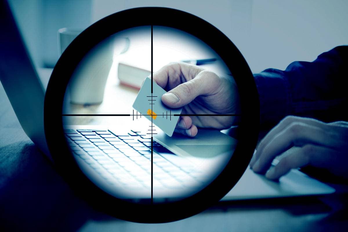 مجرمون إلكترونيون يحاولون الوصول إلى حسابات المستخدمين عن طريق Google Analytics