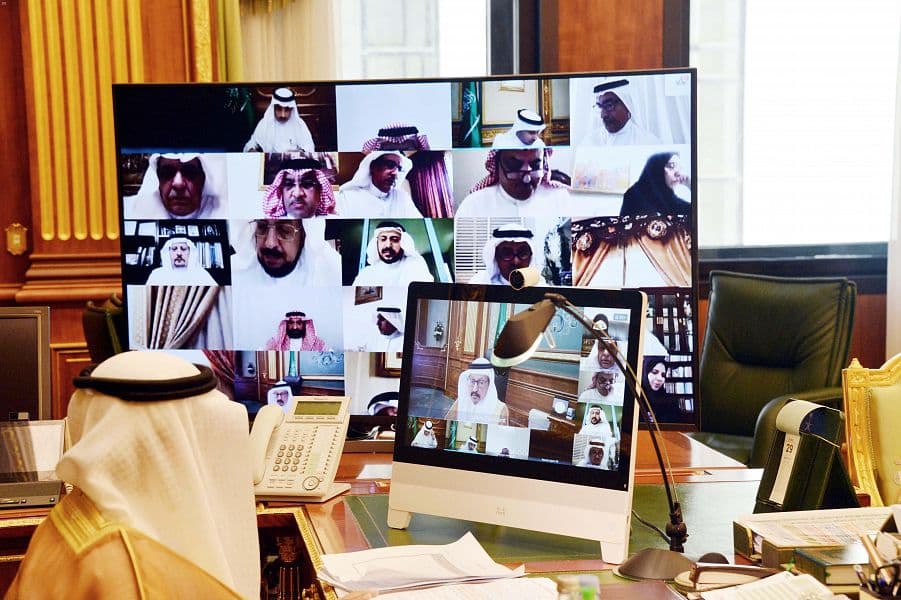 الشورى يطالب الصندوق الصناعي بالتوسع في إقراض الصناعات الغذائية والطبية