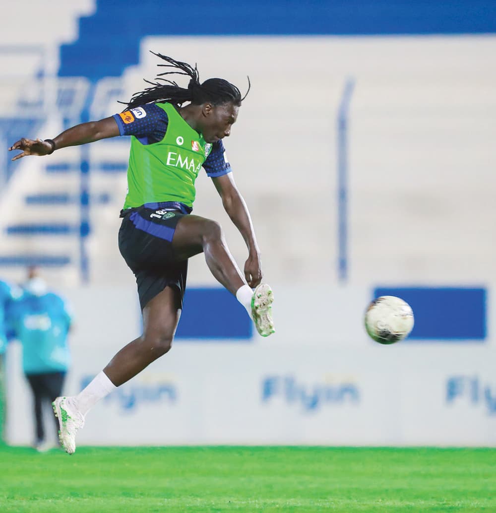 الهلال .. بين الدفاع والهجوم