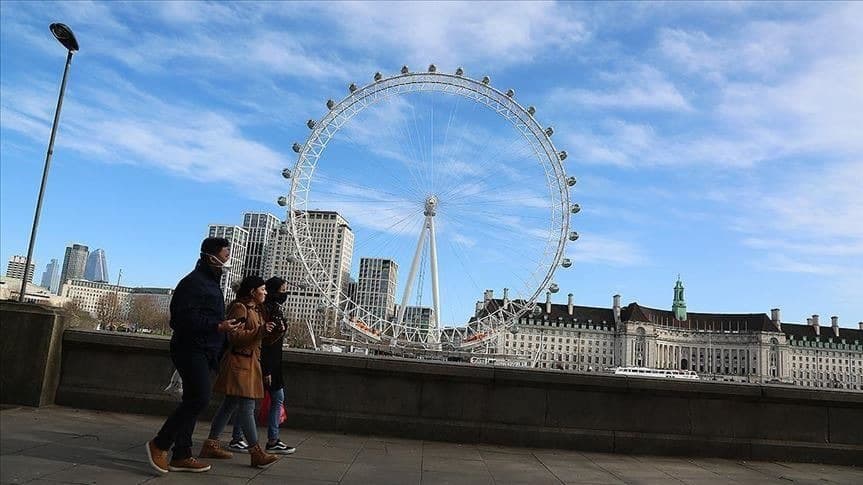 بريطانيا تلغي قواعد الحجر الصحي على الوافدين من 70 دولة ومنطقة