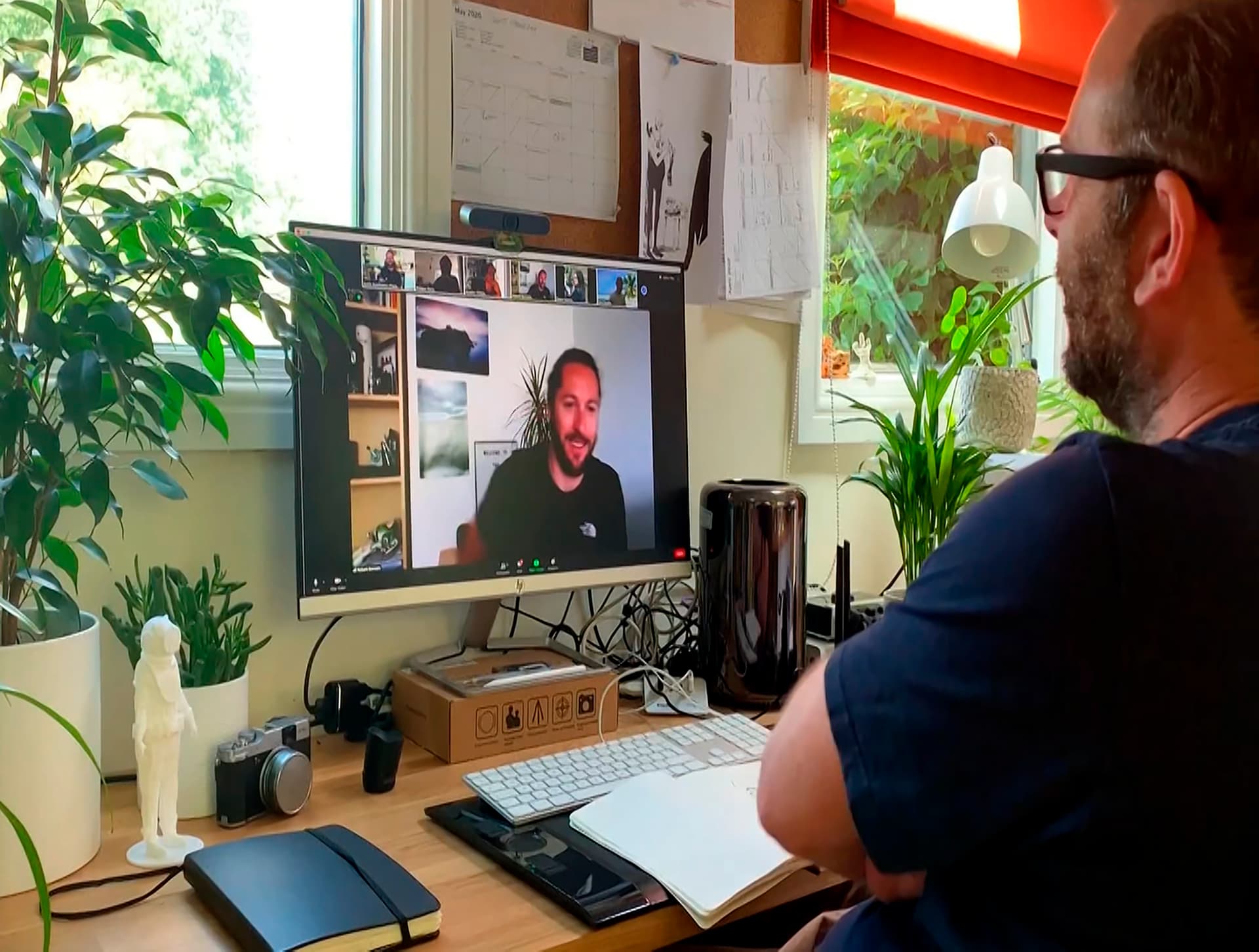 العمل من المنزل والتعليم الإلكتروني يعيدان الزخم للكمبيوتر الشخصي