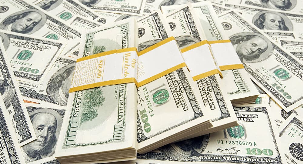 الدولار يعاود الهبوط مع تحول المستثمرين لبيانات الاقتصاد والنتائج