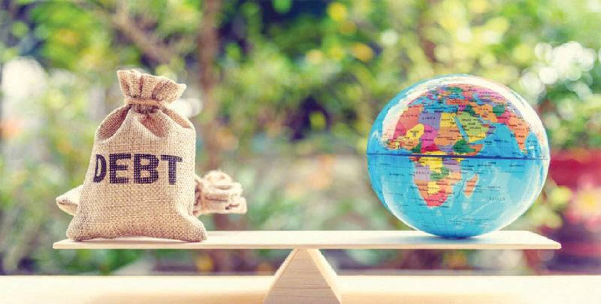 كورونا يرفع استدانة الشركات العالمية لذروة عند تريليون دولار في 2020