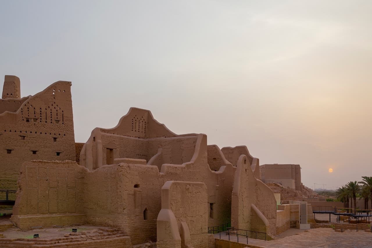 أسوار الدرعية .. تاريخ العاصمة الأولى ومثال للعمارة النجدية التقليدية