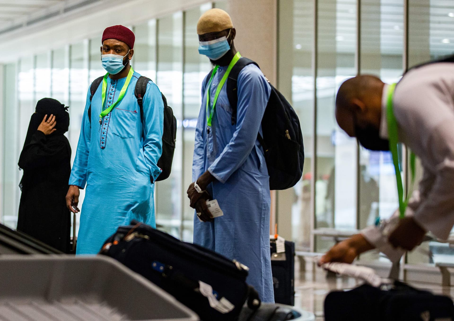 طلائع الحجاج تصل إلى مكة المكرمة