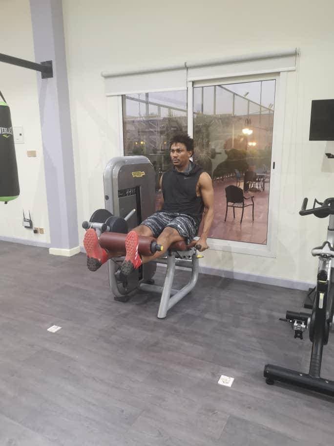 تاوامبا: قالوا عني مجنون