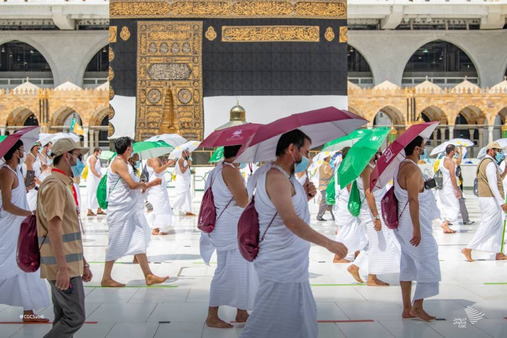 تقدم المملكة الخدمات كافة للحجاج لأداء مناسكهم بيسر وسهولة.