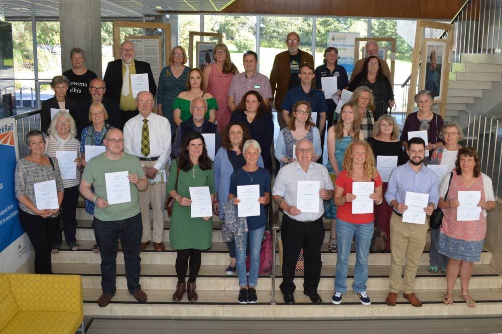 خريجو إحدى دورات تعلم اللغة الغيلية.