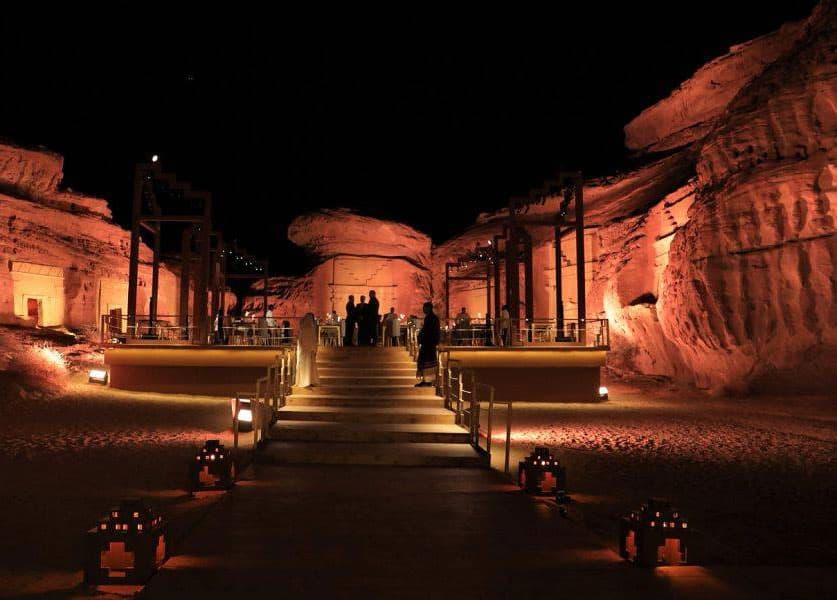 من المقرر معاودة النشاط السياحي في العلا في أكتوبر المقبل.