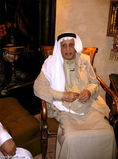 في رصيد الراحل طارق جوائز وأوسمة منها جائزة الدولة التقديرية.