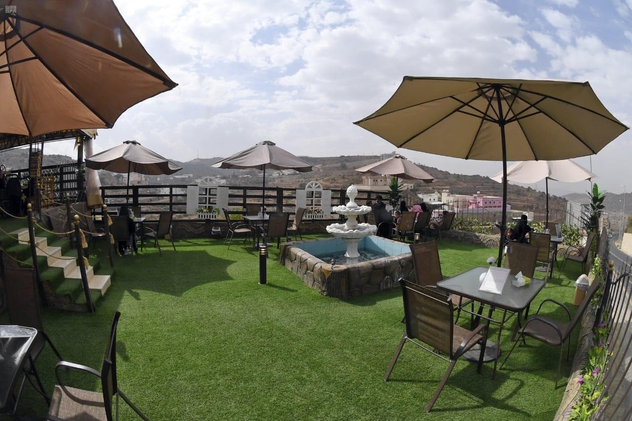 مشاريع سياحية حديثة في صيف عسير بطابع تراثي ريفي