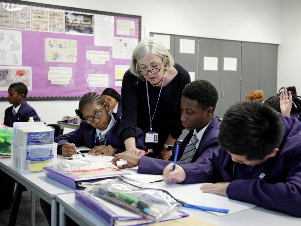 بعد مقتل جورج فلويد، الليبراليون البيض في كل مكان بدأوا في فحص سلوكهم بحثًا عن آثار للعنصرية. تصوير: كريس ماك ـ أندرو