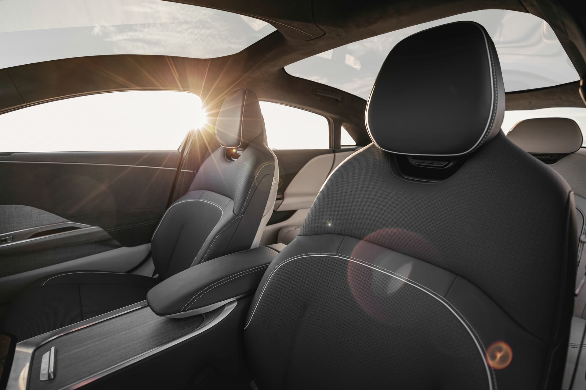 باستثمار سعودي .. إنتاج سيارة لوسيد أير الكهربائية ربيع 2021 والأسعار تبدأ دون 80 ألف دولار 