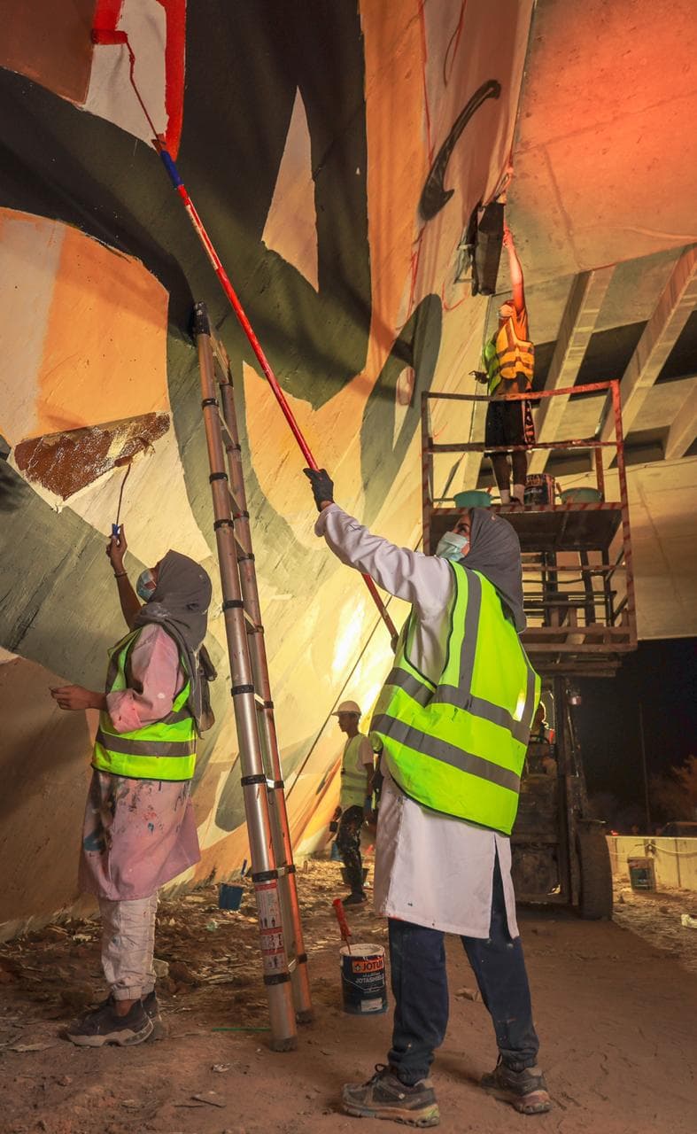 بادرت أمانة الرياض بالاستعانة بالفنانين السعوديين.