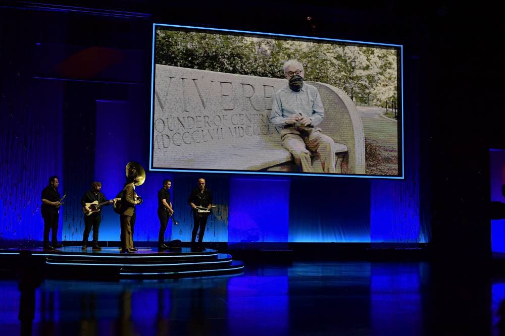 وول ستريت تقفز 2% بعد انتخابات التجديد النصفي الأمريكية