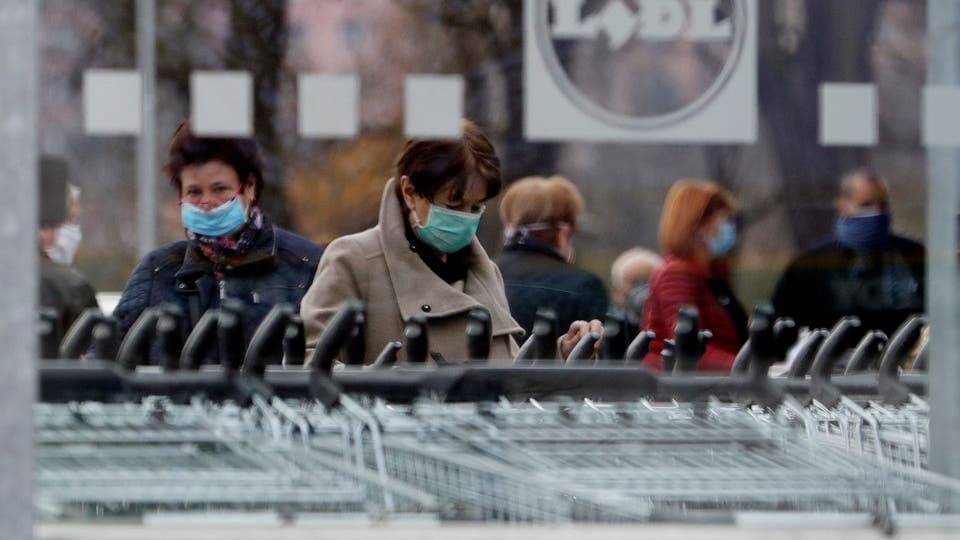 التشيك وسلوفاكيا تعلنان هذا الأسبوع حالة الطوارئ لمواجهة كورونا