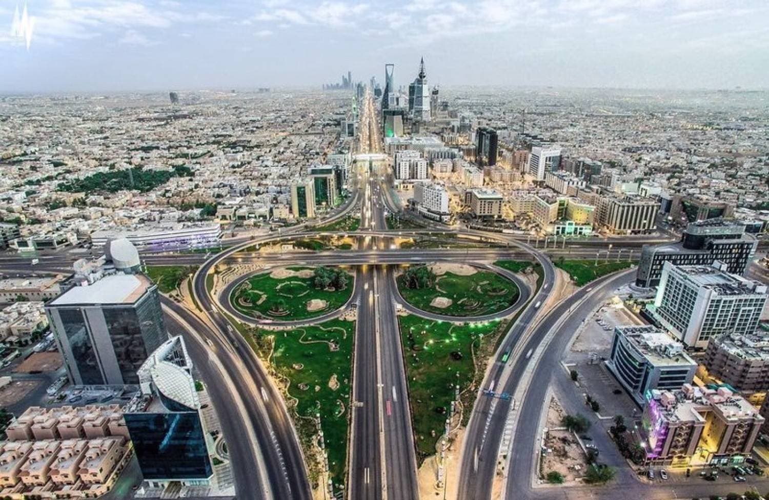 صندوق النقد يرجح عودة النمو الاقتصادي في الخليج 2021 بقيادة السعودية