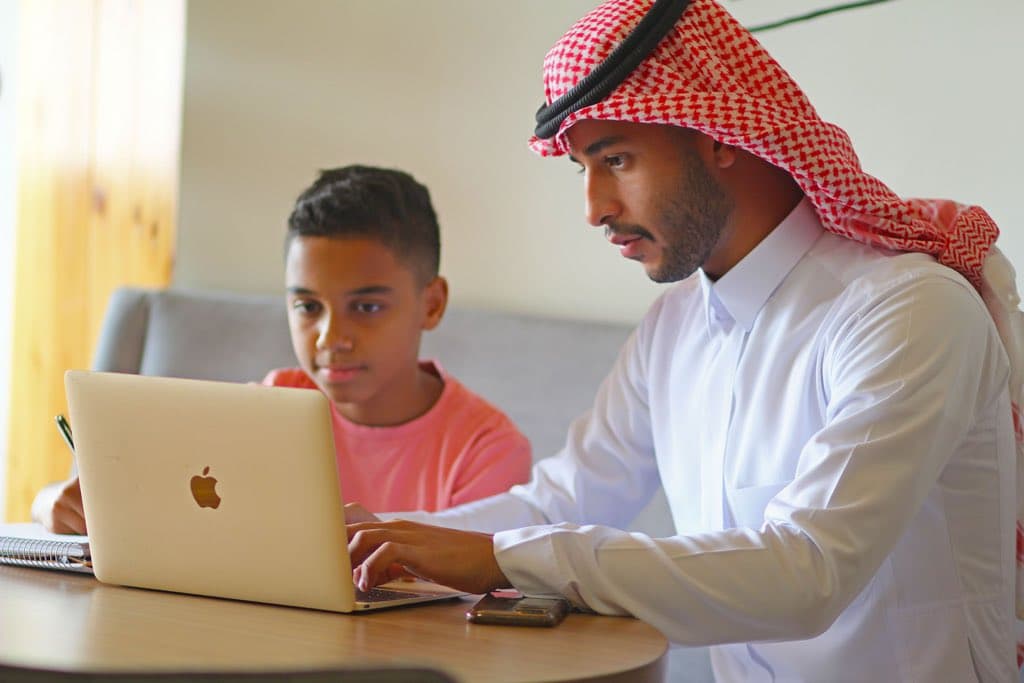 دراستان لـ6 جهات عالمية تشيد بجهود السعودية في التحسين المستمر للتعليم الإلكتروني خلال جائحة كورونا