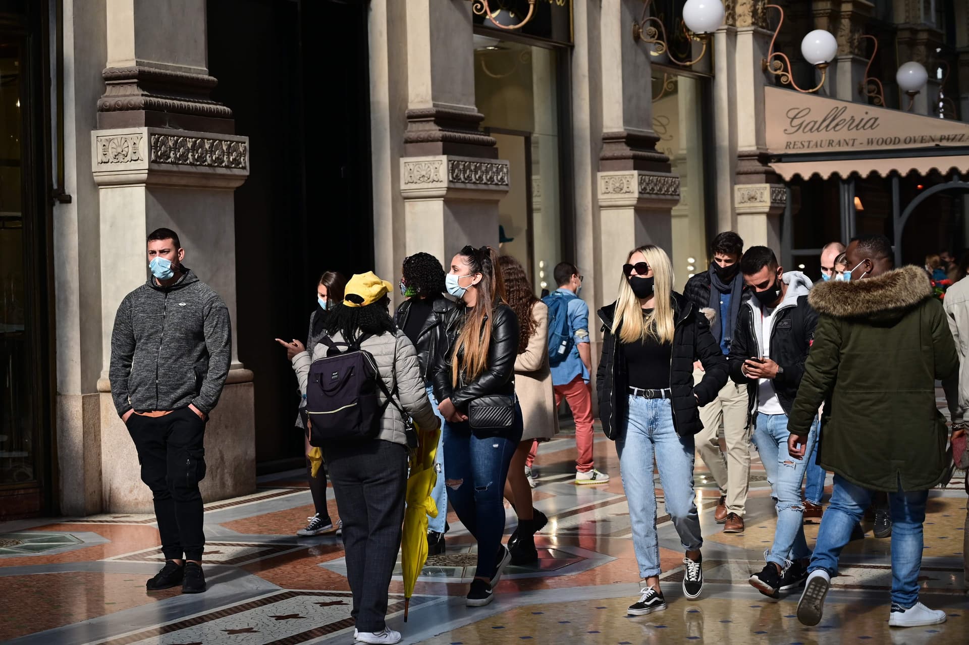 إجراءات مشددة في أوروبا لمواجهة الموجة الثانية من كورونا