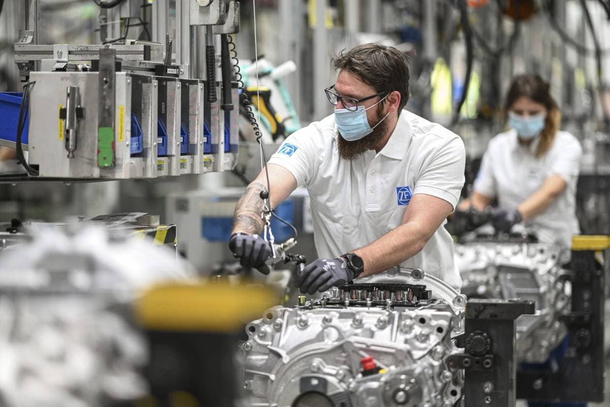 بعض المهن الأساسية في ألمانيا قد تعاني من نقص العمال المهرة في المستقبل.