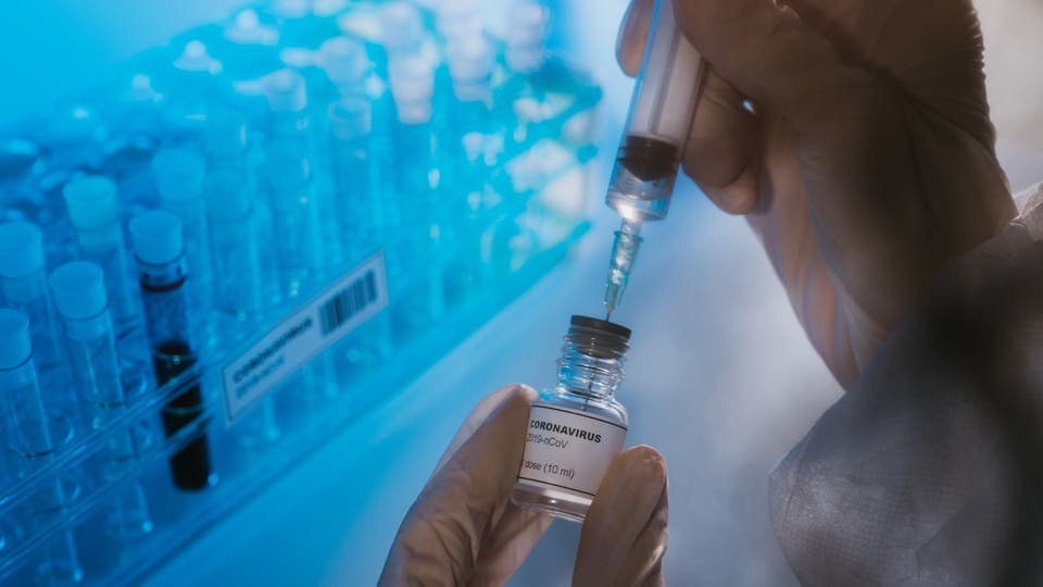 اتفاق بين "نوفارتيس" و"موليكولر بارتنرز" لتطوير علاجين مضادين لكورونا