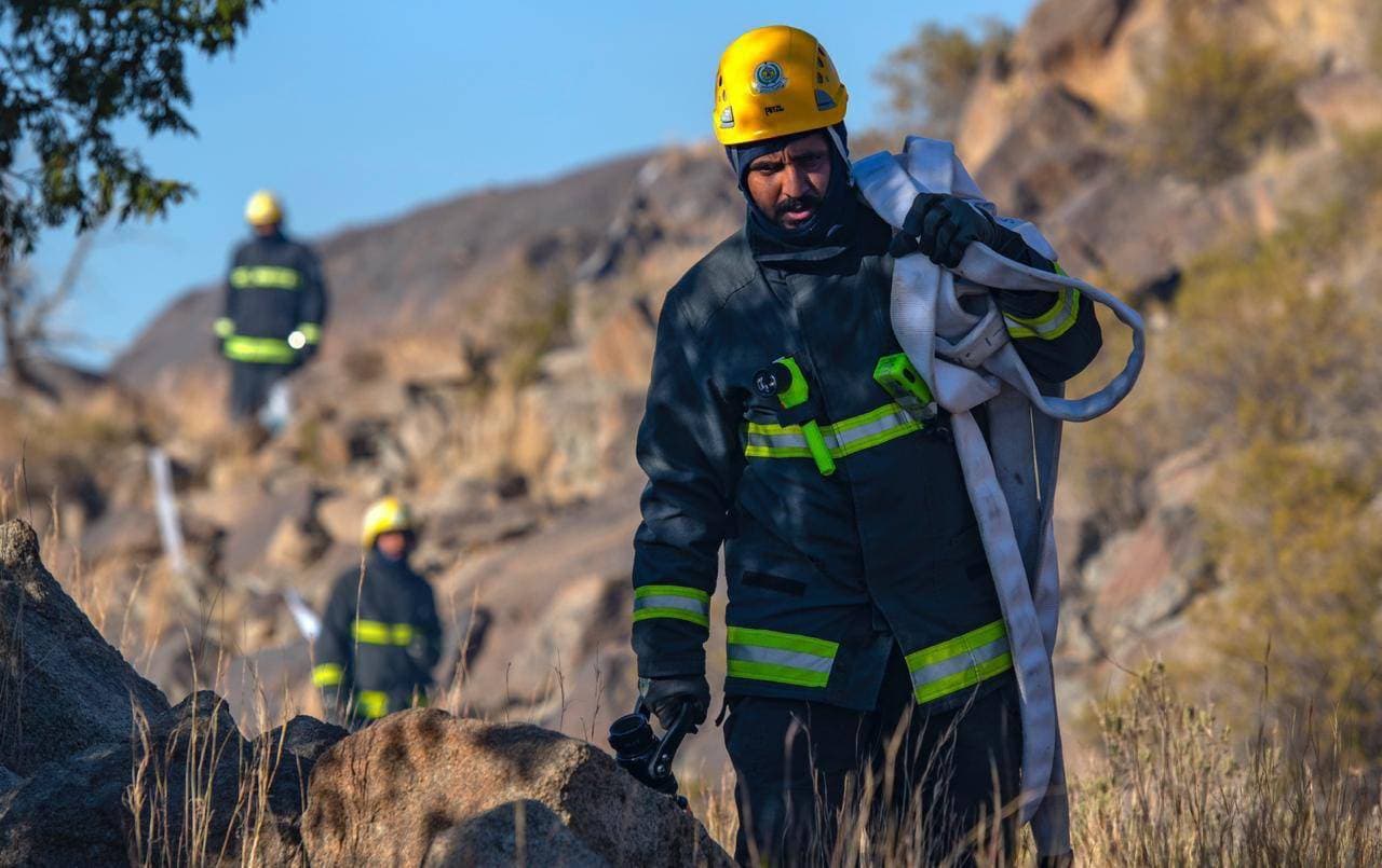امتد حريق جبل غلامة على مسافة 4.7 مليون متر مربع.