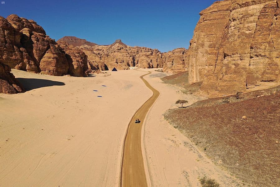 العلا تفتح المواقع التراثية للسياح بحزمة واسعة من الأنشطة