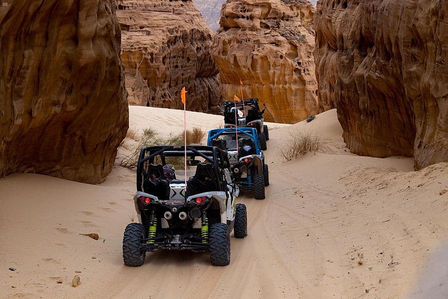 العلا تفتح المواقع التراثية للسياح بحزمة واسعة من الأنشطة