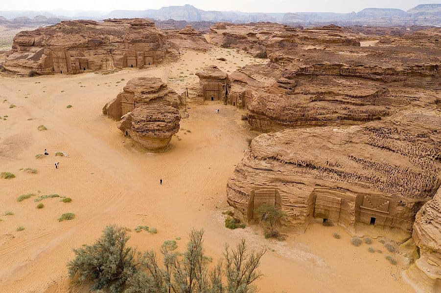 العلا تفتح المواقع التراثية للسياح بحزمة واسعة من الأنشطة