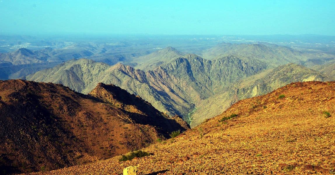 اكتسب أهمية تاريخية وسياحية .. "شَمَنْصِير" من أشهر جبال الحجاز