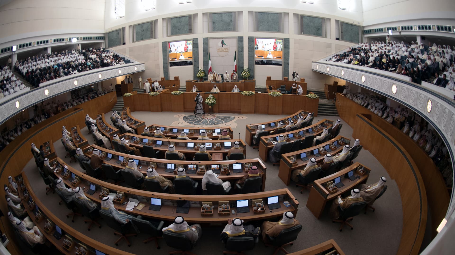 الكويت: مرسوم أميري بفض دور انعقاد مجلس الأمة