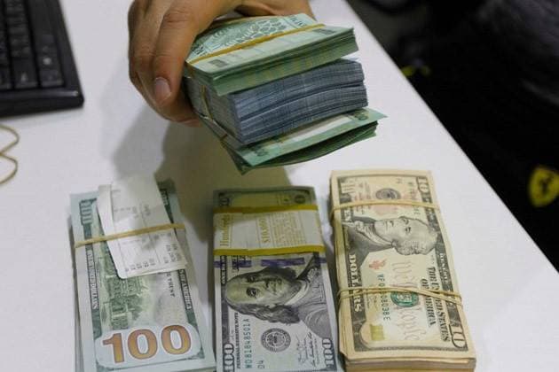 ارتفع اليورو 0.1 في المائة، إلى 1.1776 دولار وزاد الجنيه الاسترليني 0.2 في المائة.