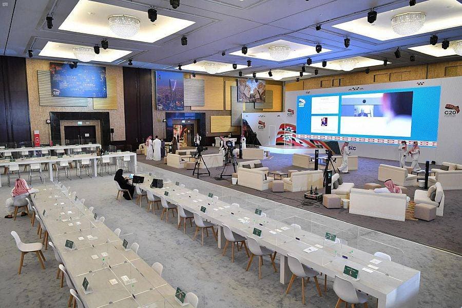 يضم المركز وسائل عرض للمعلومات ومكتب حجوزات. "واس"