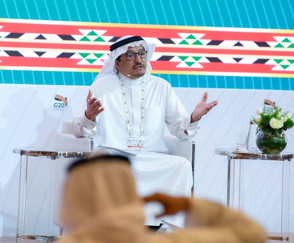 د. آل الشيخ خلال كلمة في إحاطته الإعلامية أمس ضمن قمة دول العشرين. تصوير: بشير صالح - "الاقتصادية"